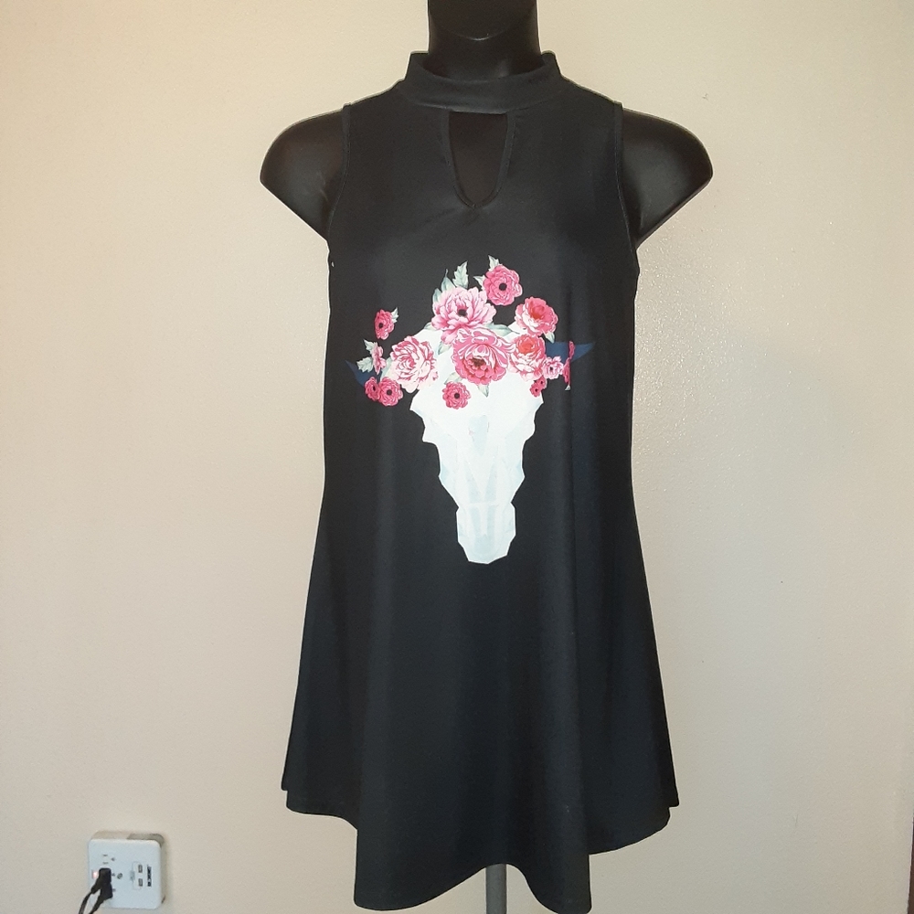 (SOLD) Plus Size Bull Skull and Flowers Dress